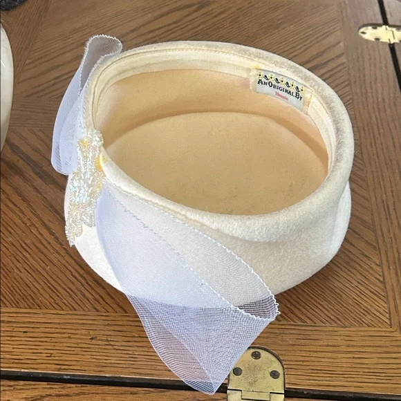 Elegant Vintage Cream Embellished Wool Pillbox Hat m_68fcfac2b94491a2f9436eeb.jpg main image 4